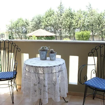 Nyaraló Garden House With Stunning Views